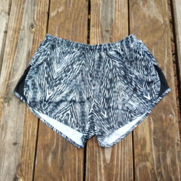 Nike Pants - Nike Shorts Dri Fit Back Zip Pocket